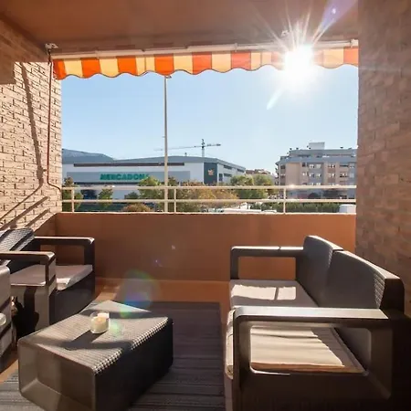 Familiar Centrico * Дения